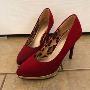 Red Pumps